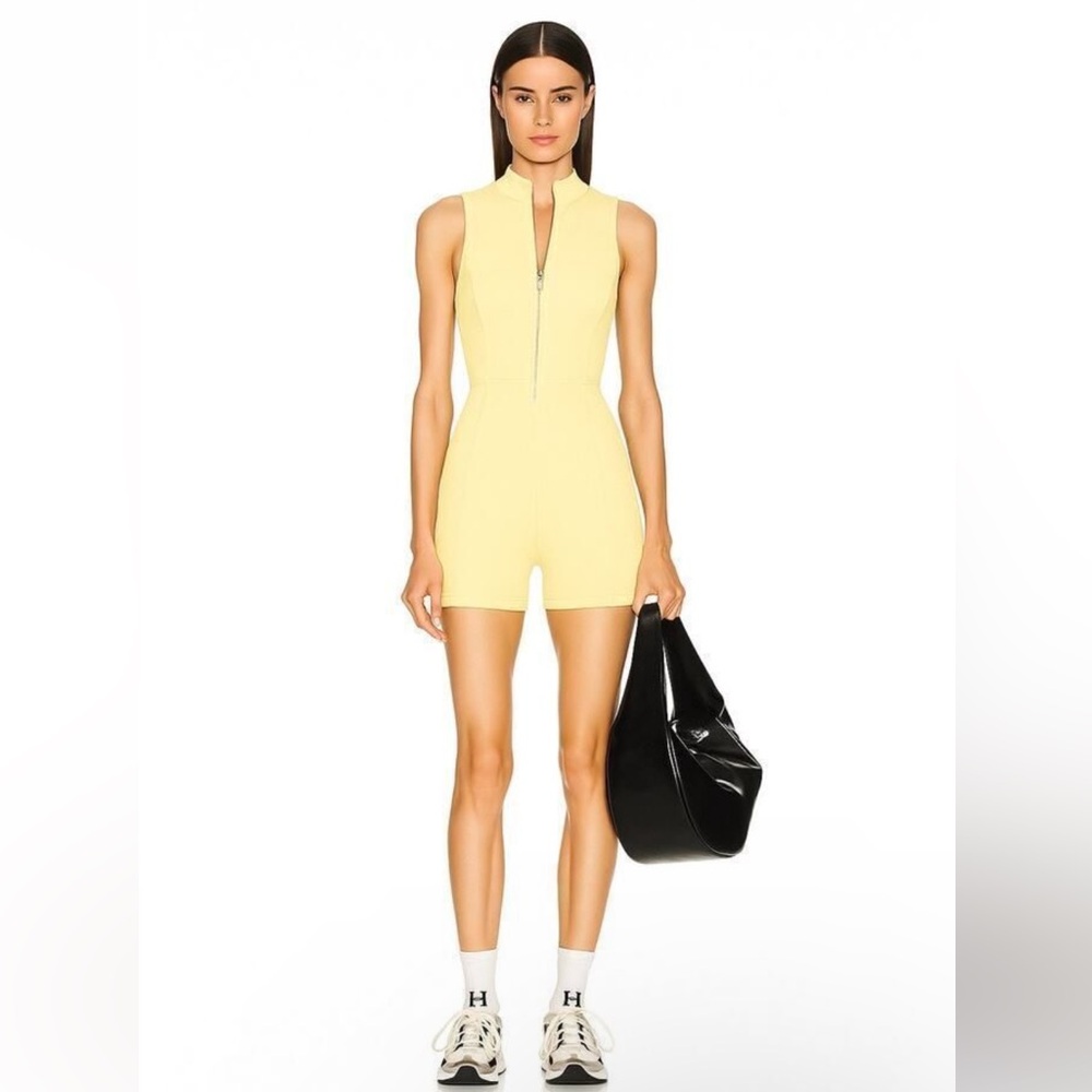 GIGI C Yellow Sleeveless Zip-Front Romper